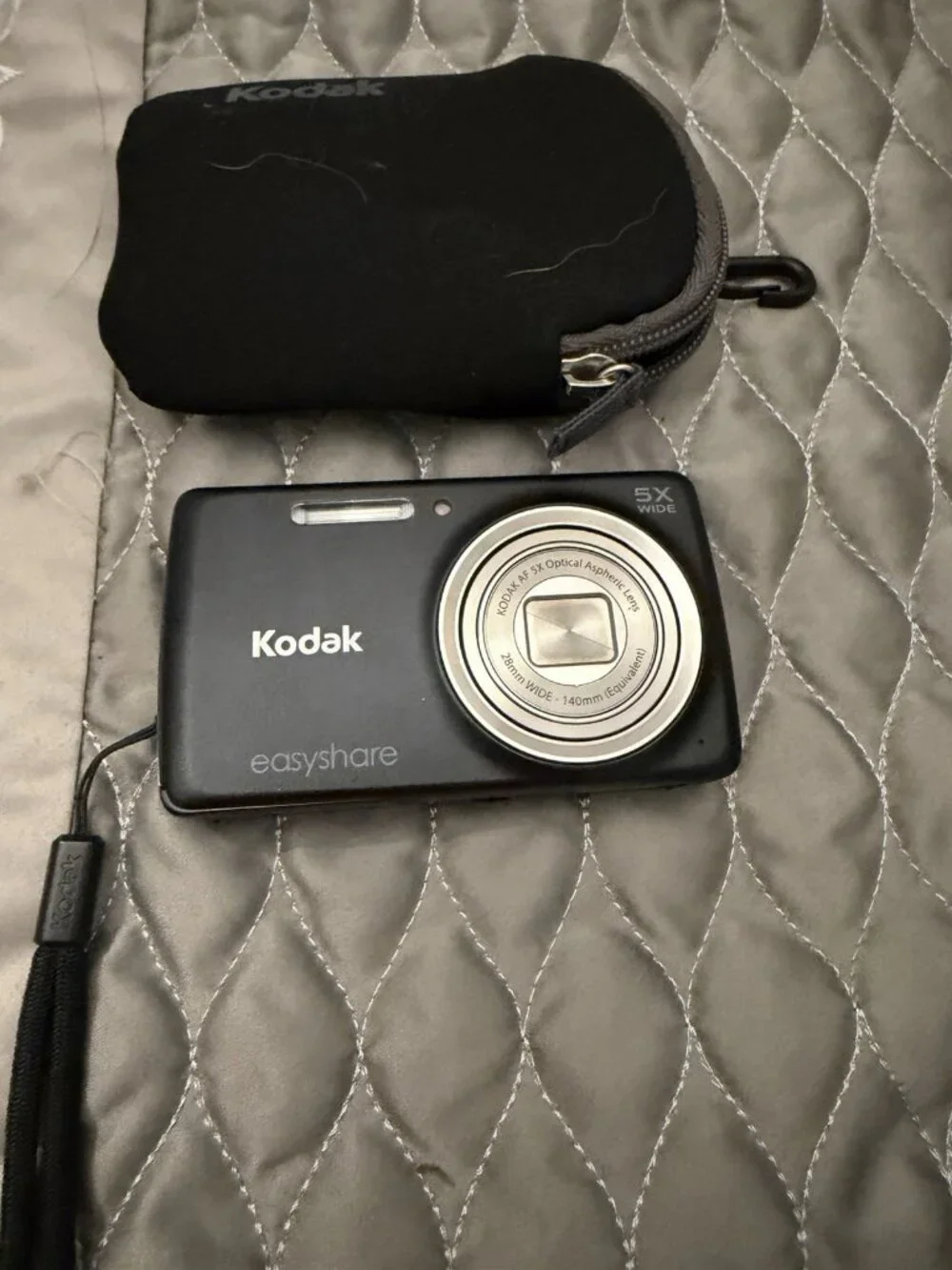Kodak EasyShare V1253 12.1MP Digital Camera - Black